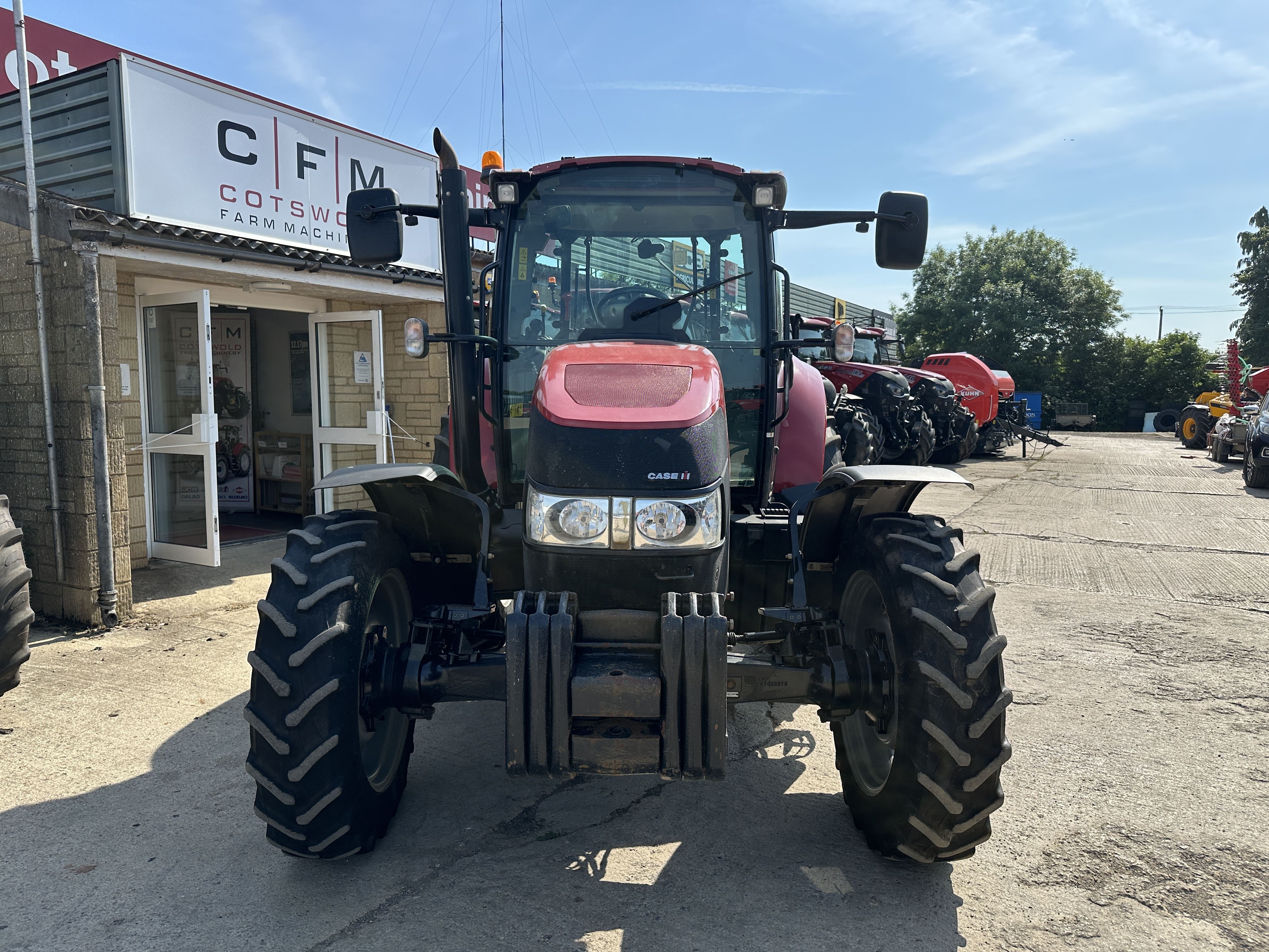 USED Case IH Farmall 105U » Cotswold Farm Machinery (CFM)