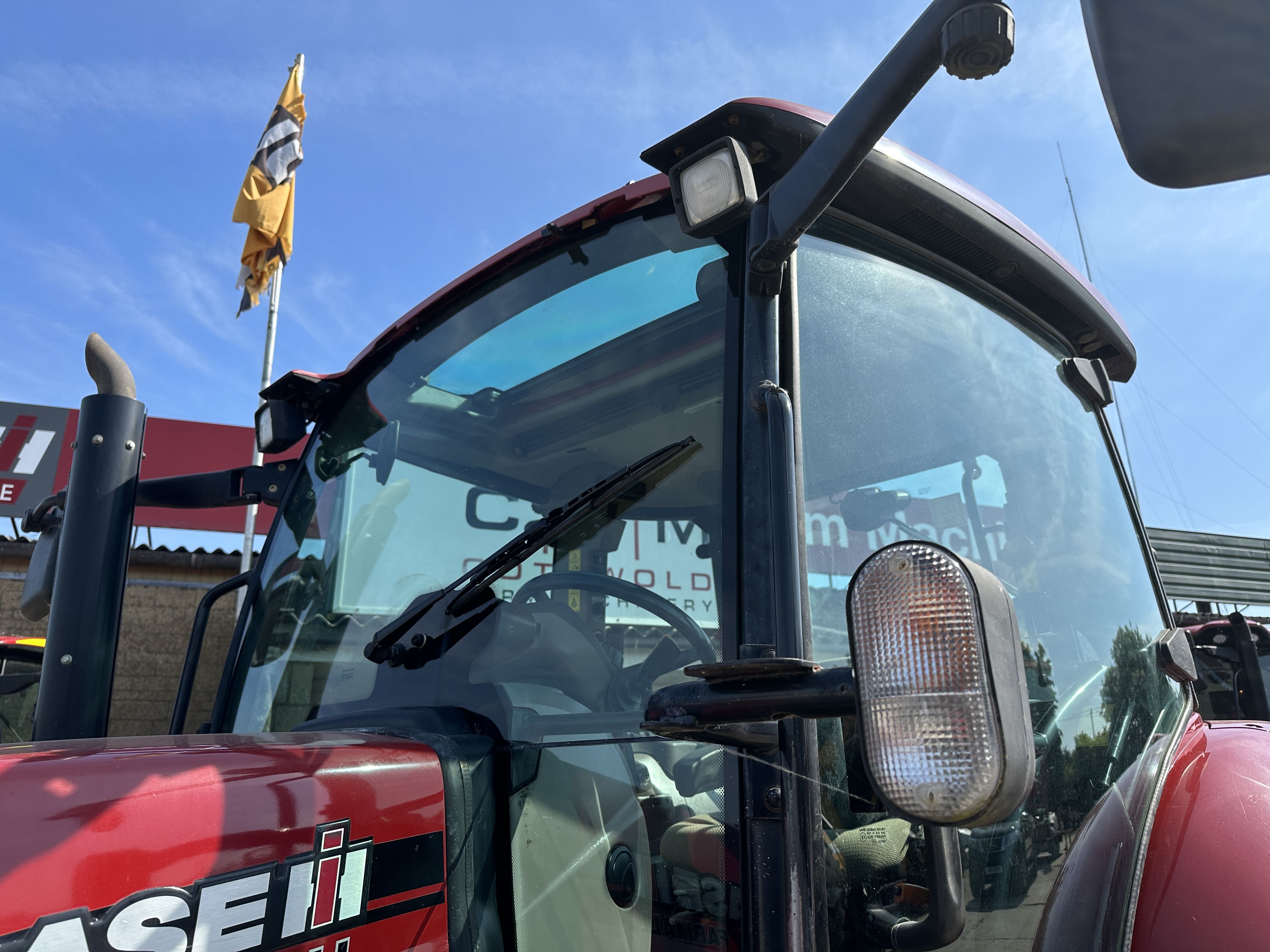 USED Case IH Farmall 105U » Cotswold Farm Machinery (CFM)