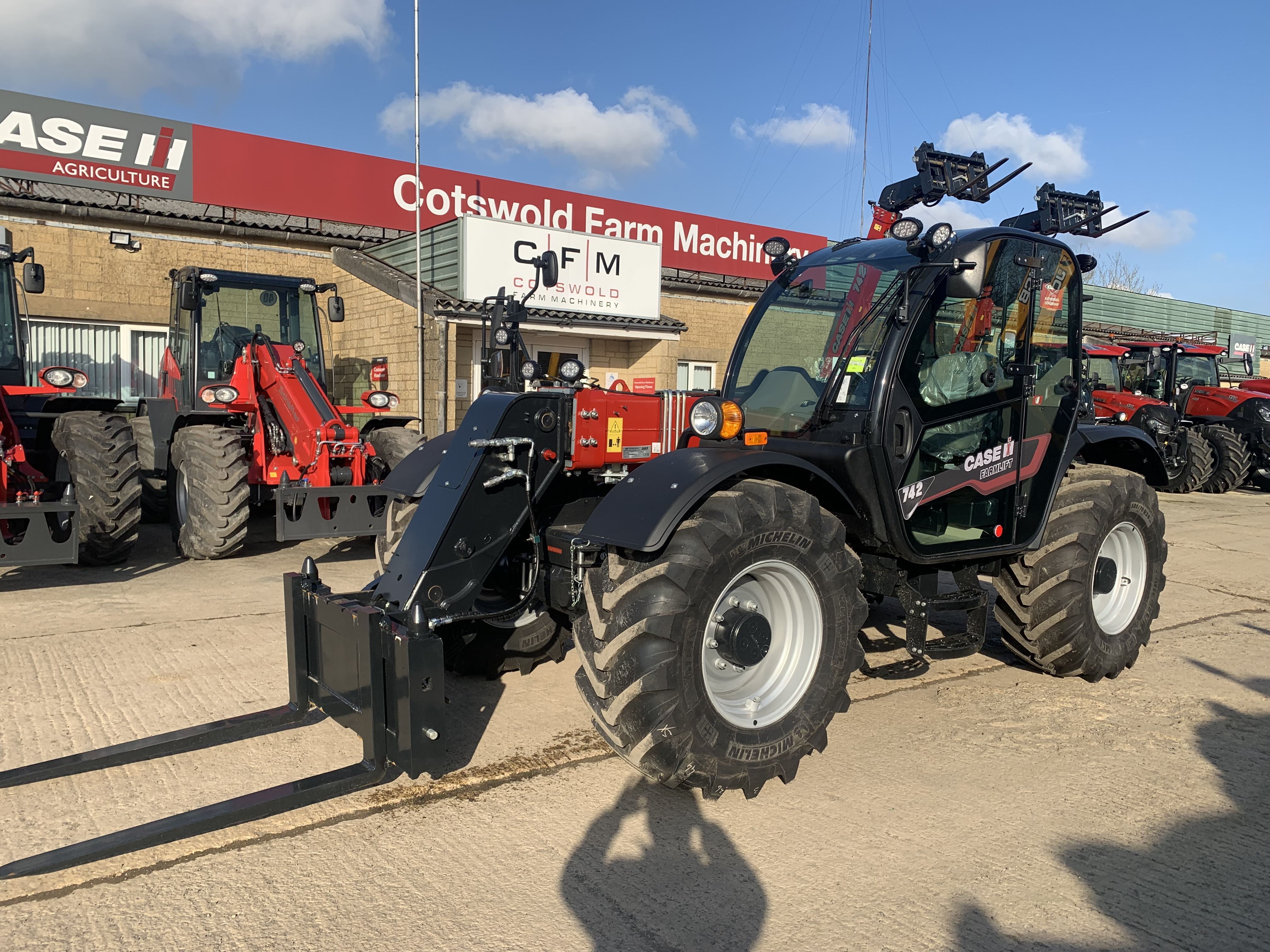 NEW Case IH Farmlift 742