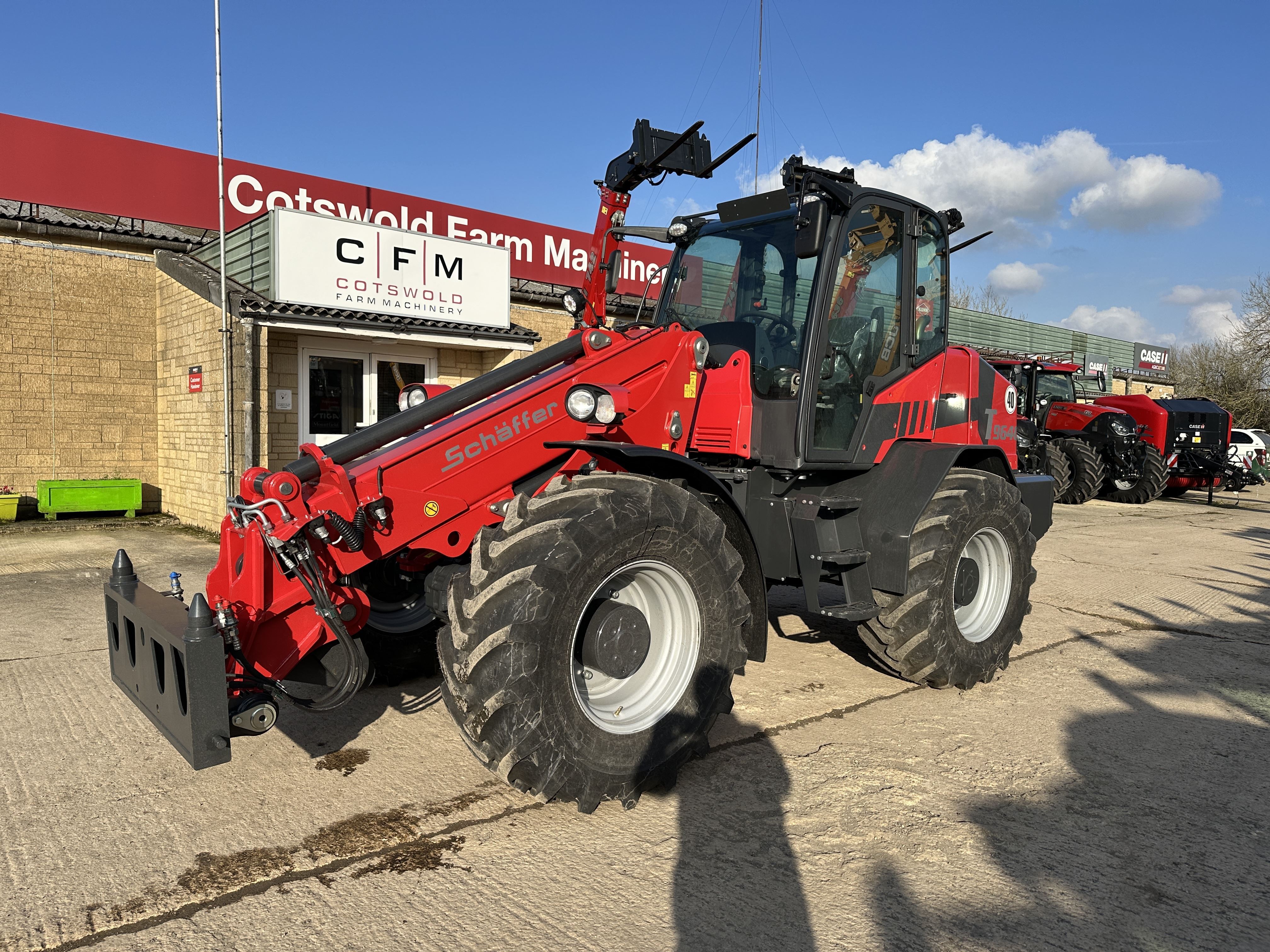 NEW Schaffer 9640T Pivot-steer loader