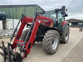 EX-HIRE Case IH Vestrum 130 CVX with L4022U loader