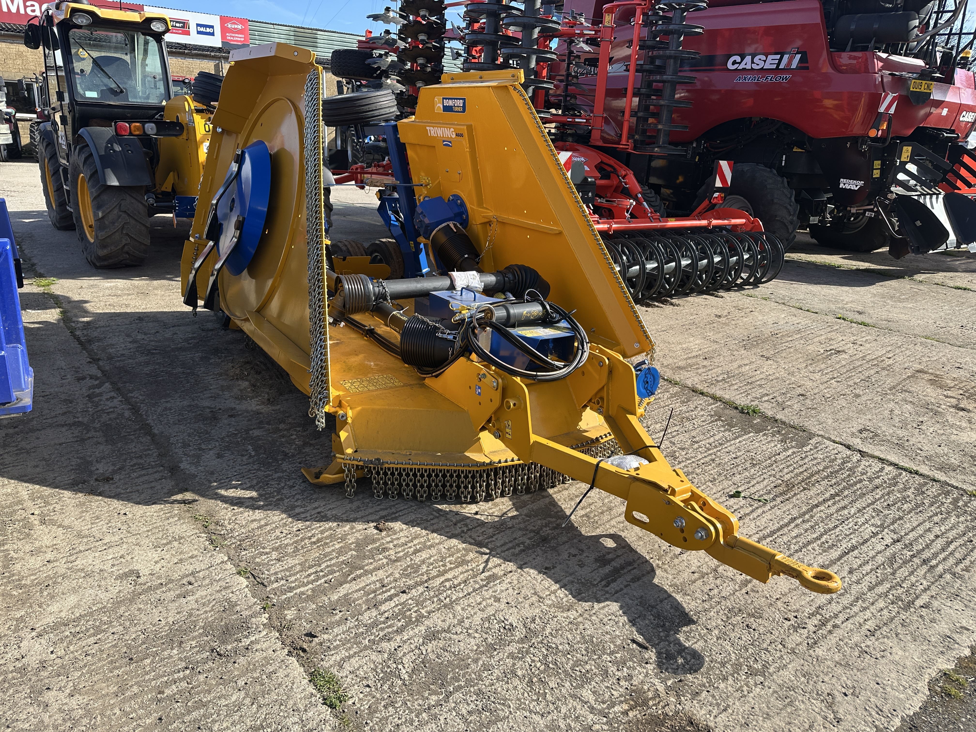 NEW bomford Tri-Wing 4600