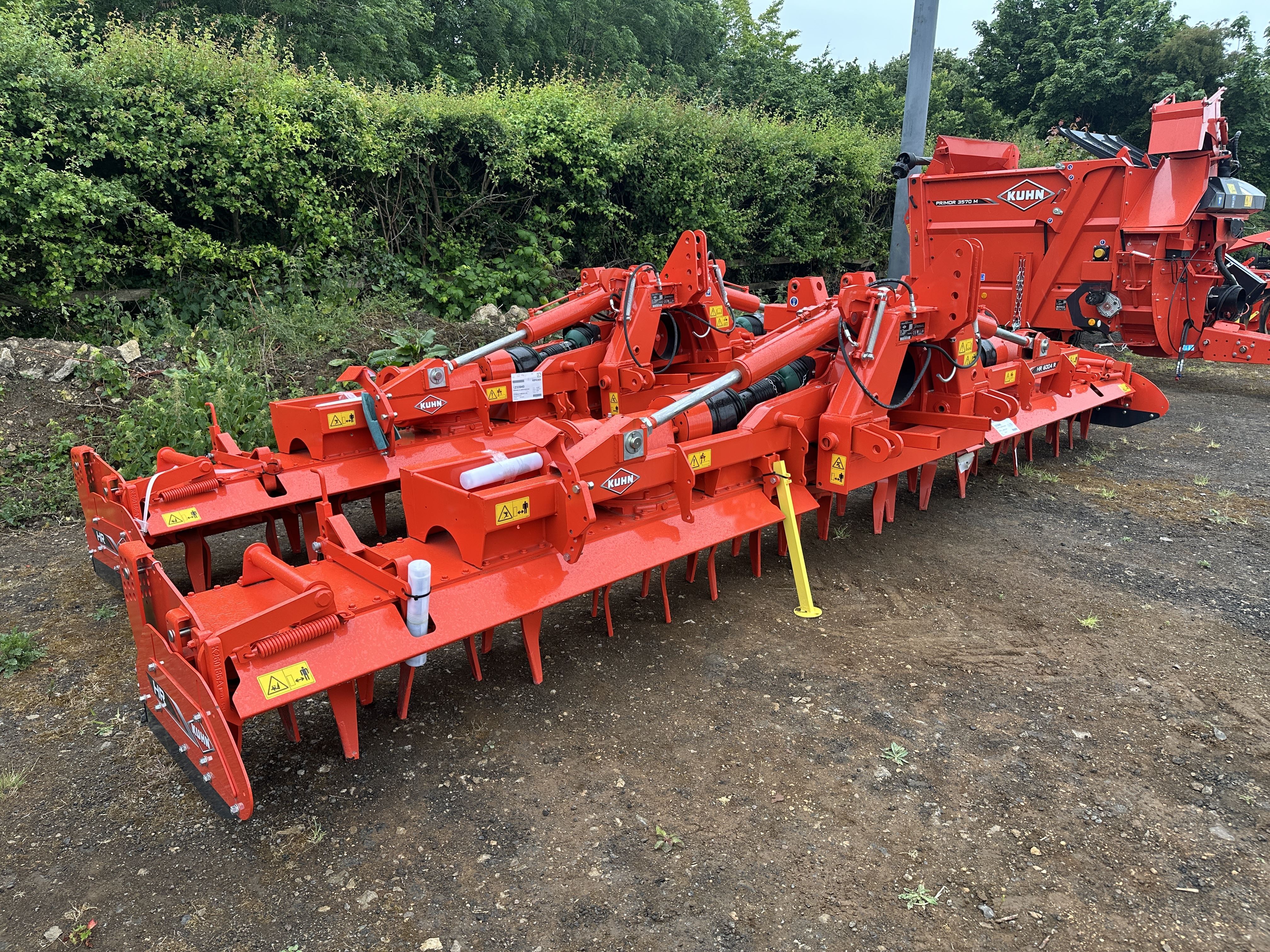 NEW Kuhn HR 6004 Power Harrow