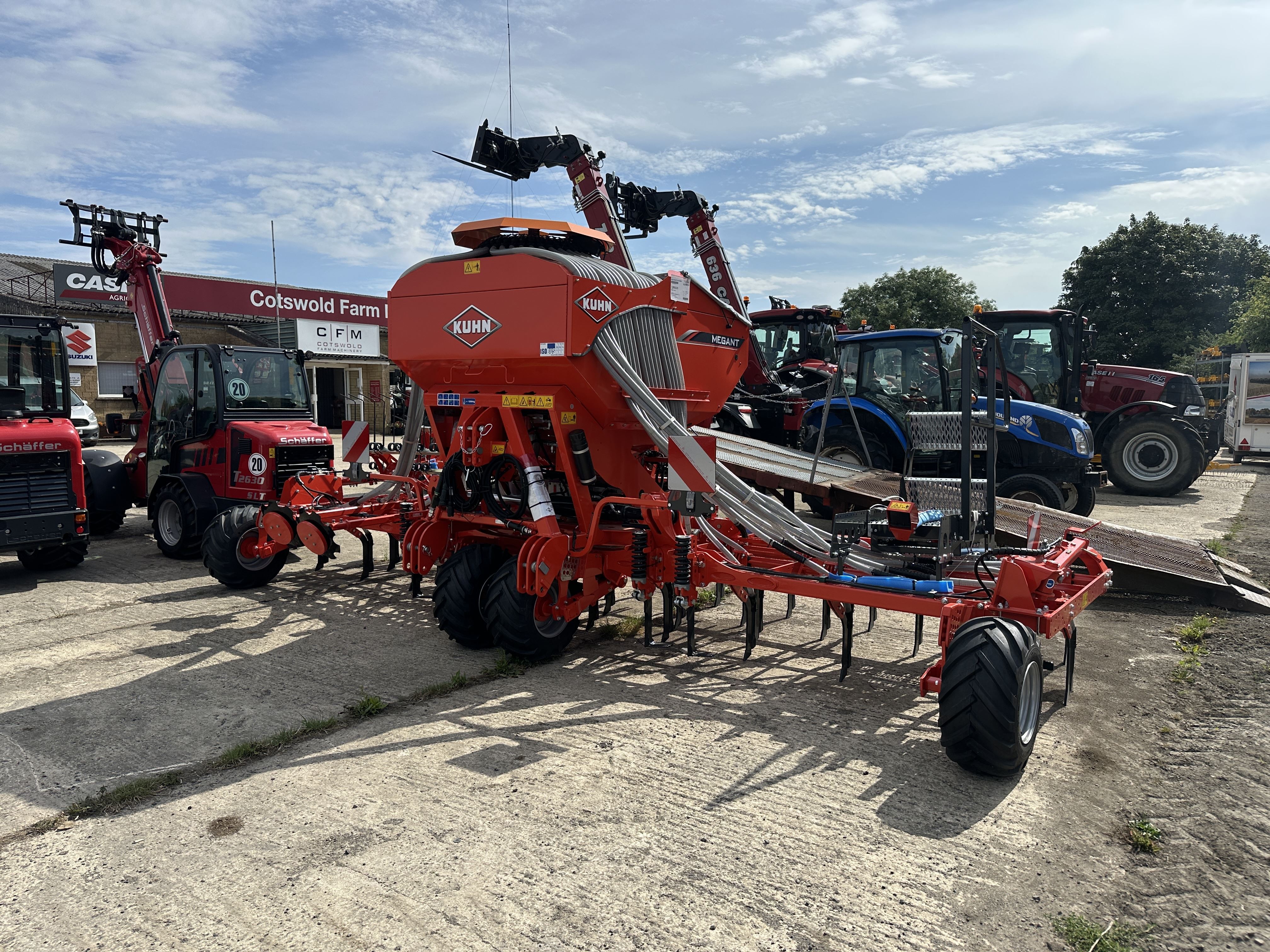NEW Kuhn Megant 602 R