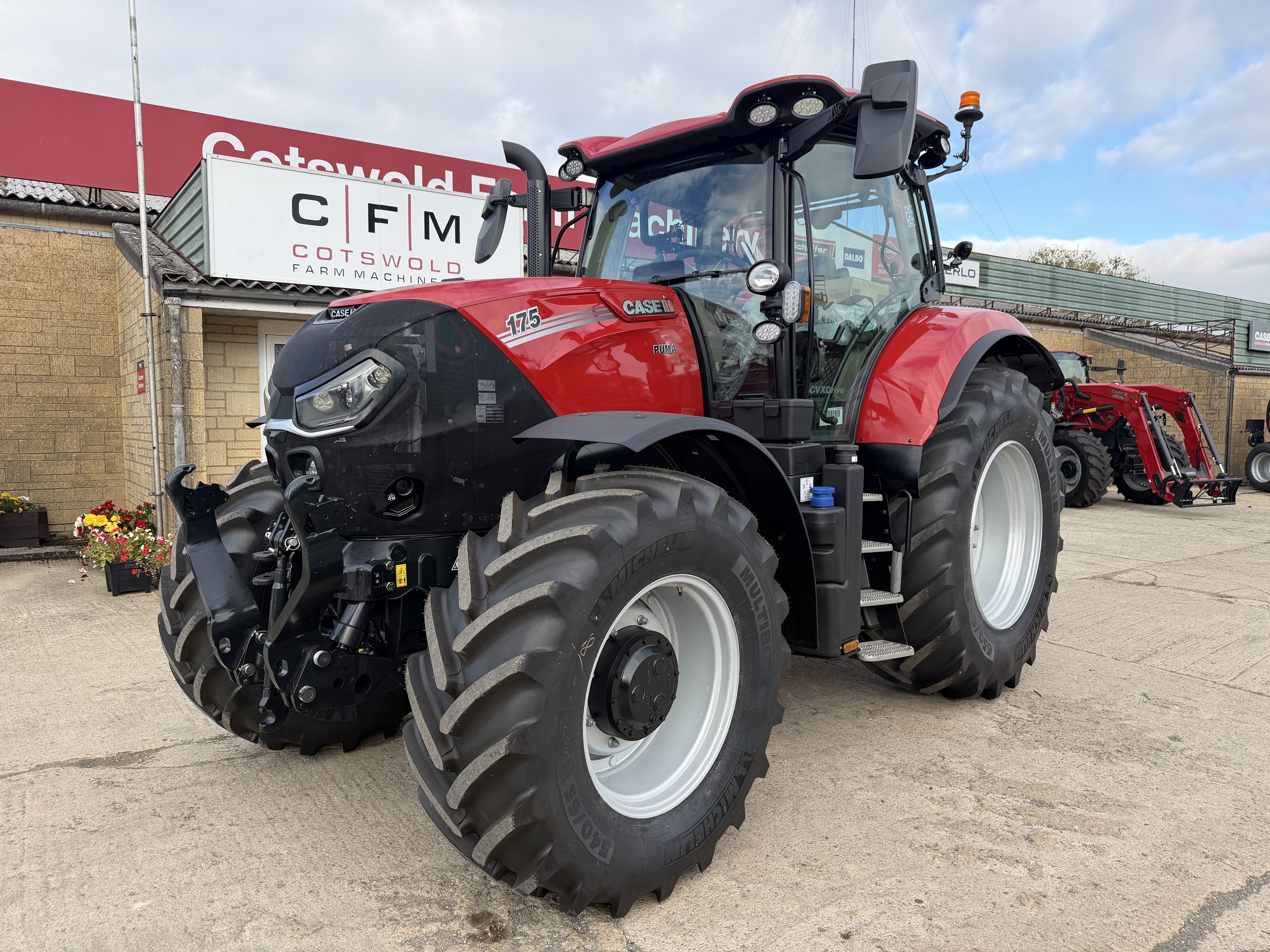 NEW Case IH Puma 175 CVX