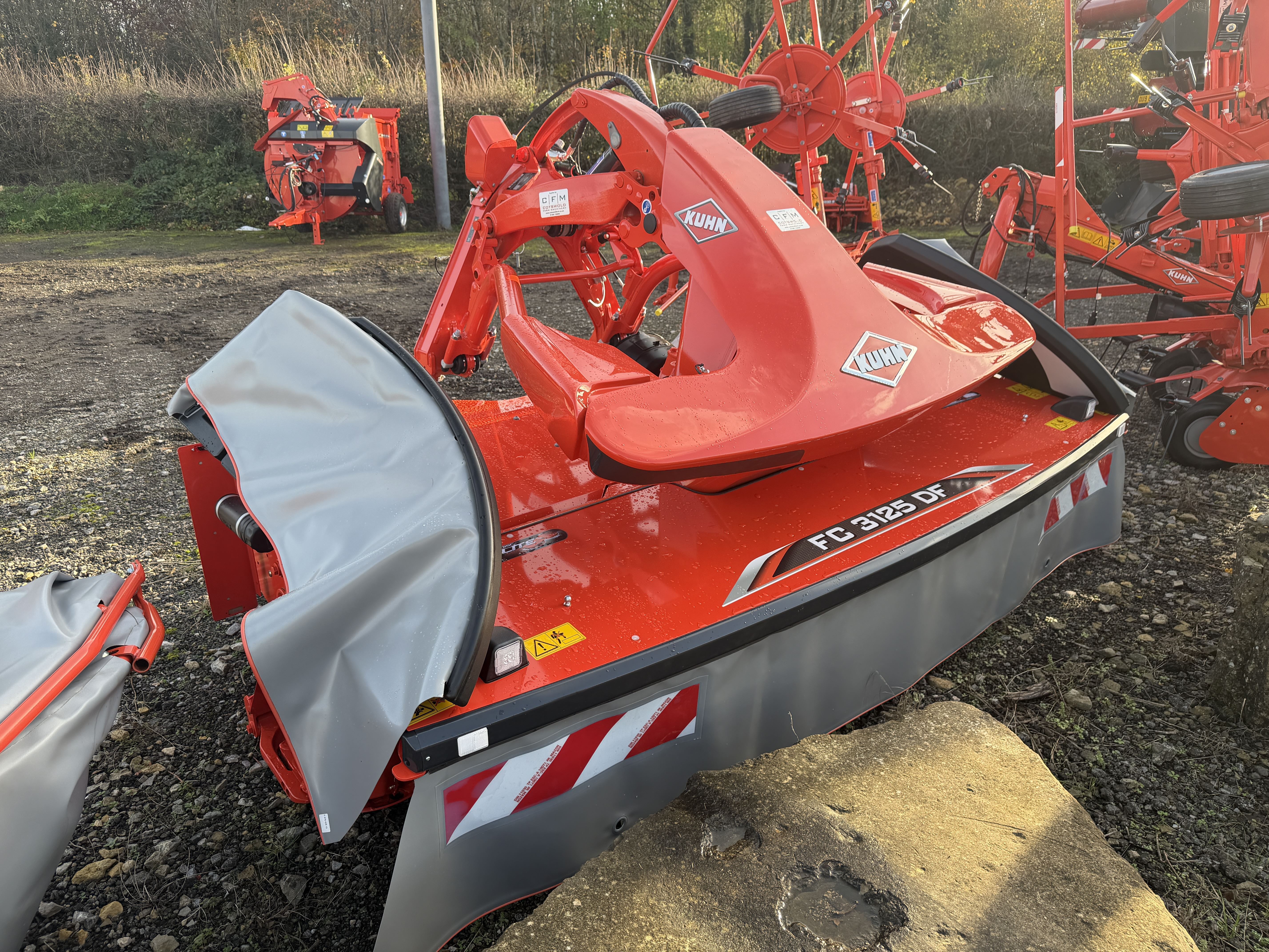 NEW Kuhn FC 3125 DF-FF front mower conditioner
